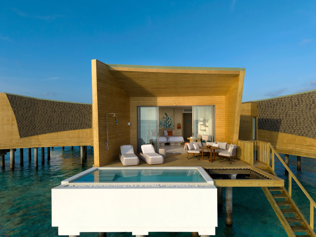 Centara Mirage Lagoon Maldives — the pool