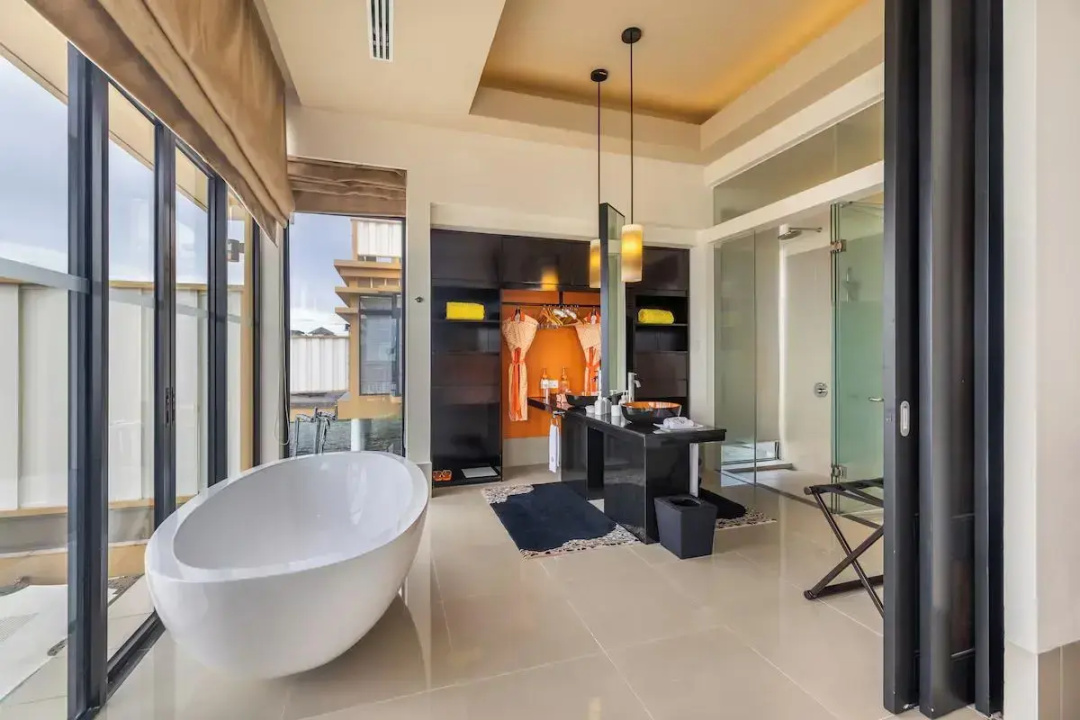 Angsana Velavaru — a bathroom