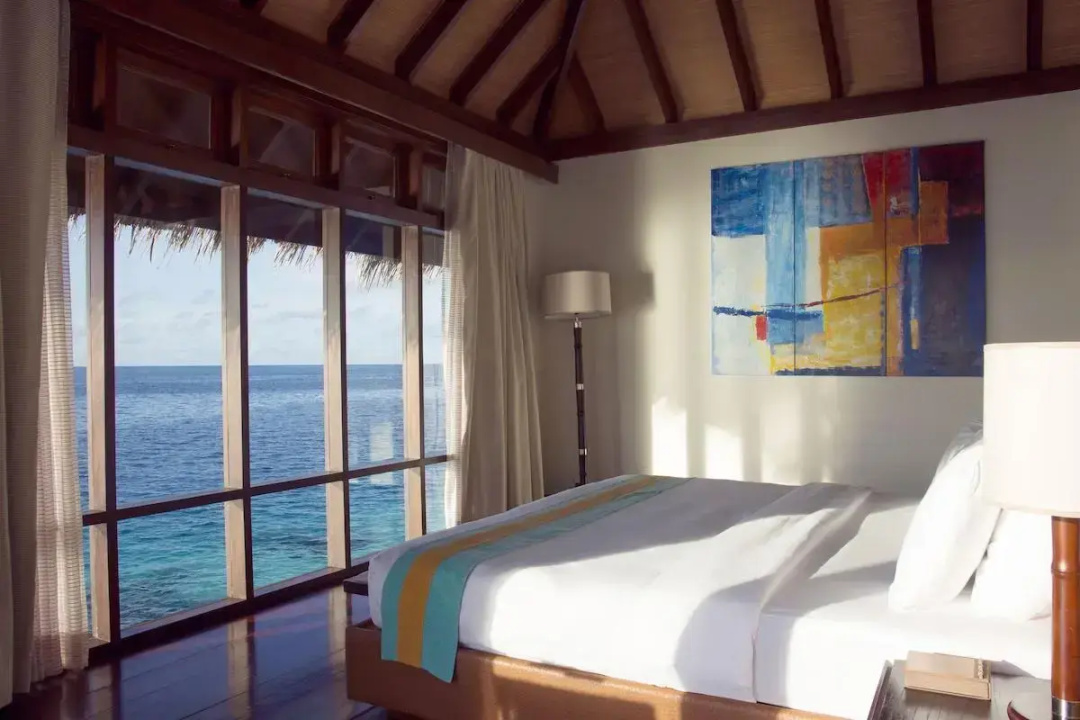 Coco Bodu Hithi Resort — a room
