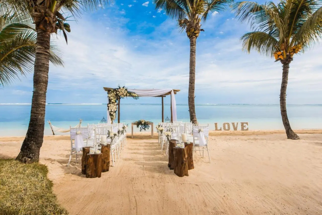 LUX* Le Morne — the beach