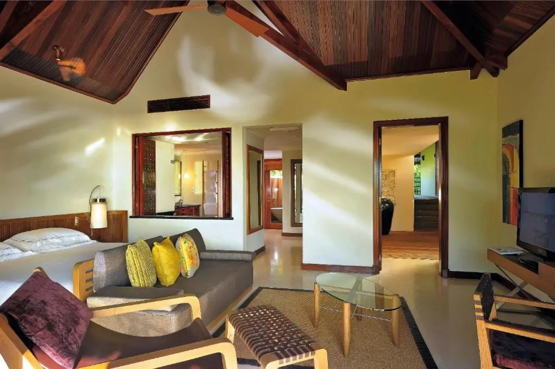 3 Bedrooms Presidential Villa with view