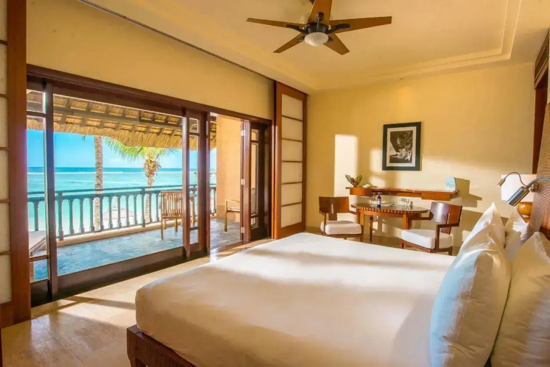 Double Junior Suite with ocean view