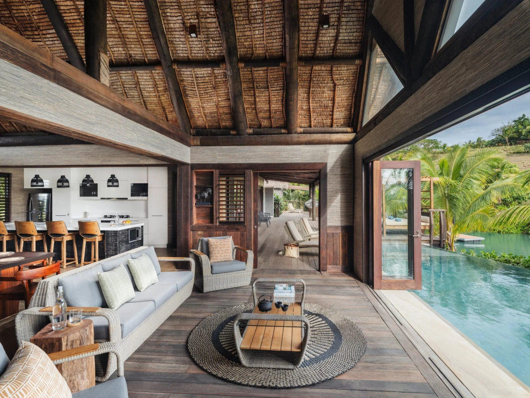 5 Bedrooms Marina Pool Residence