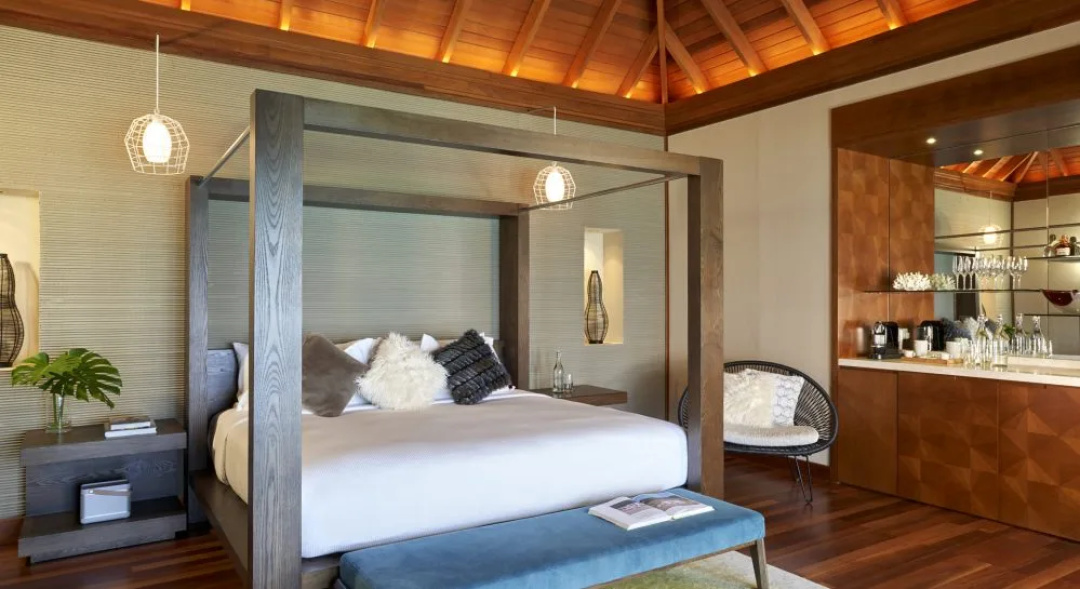 Lagoon pool Bungalow
