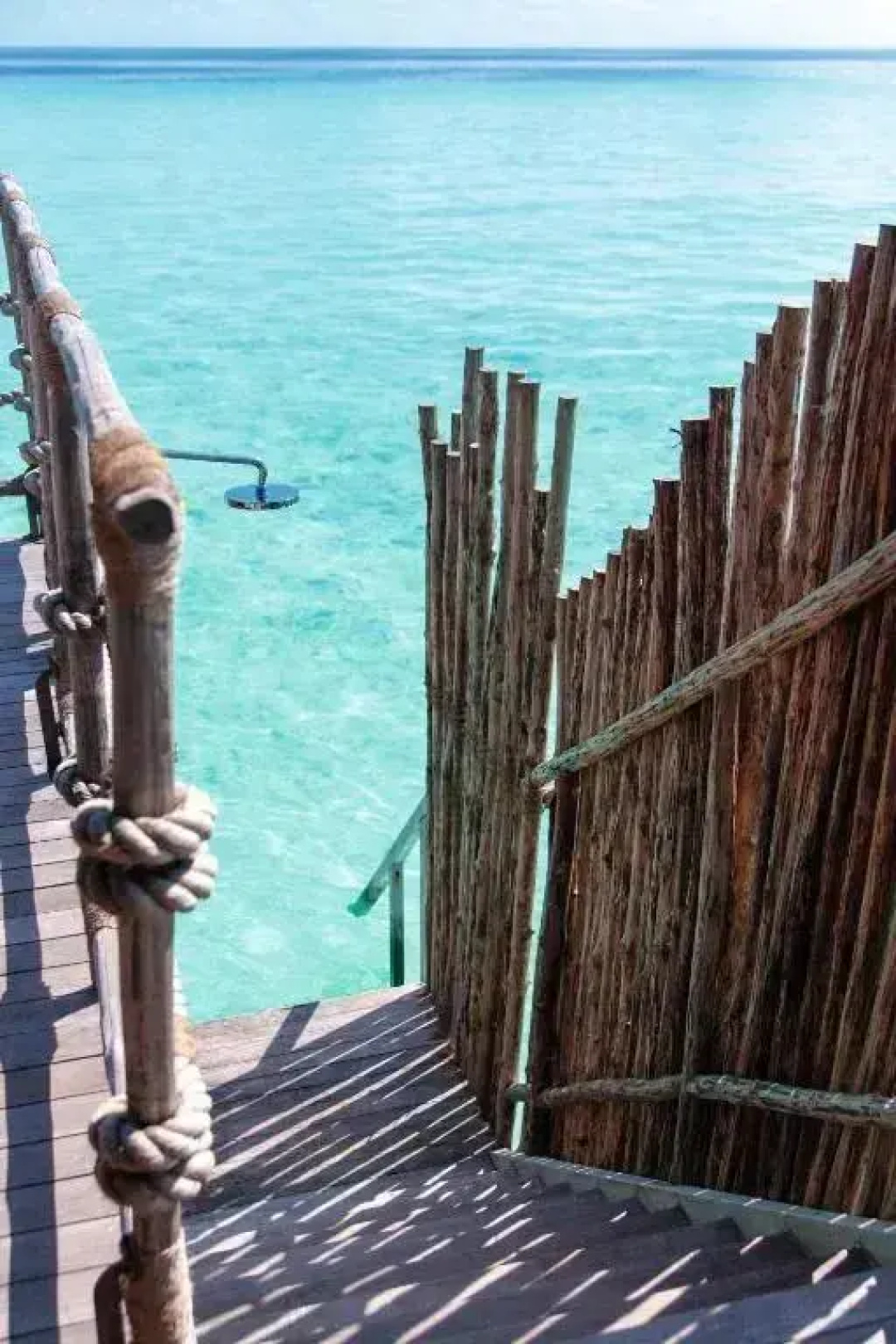 Constance Moofushi All Inclusive Hotel — the beach
