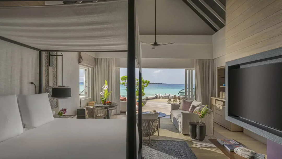 4 Bedrooms Landaa Estate