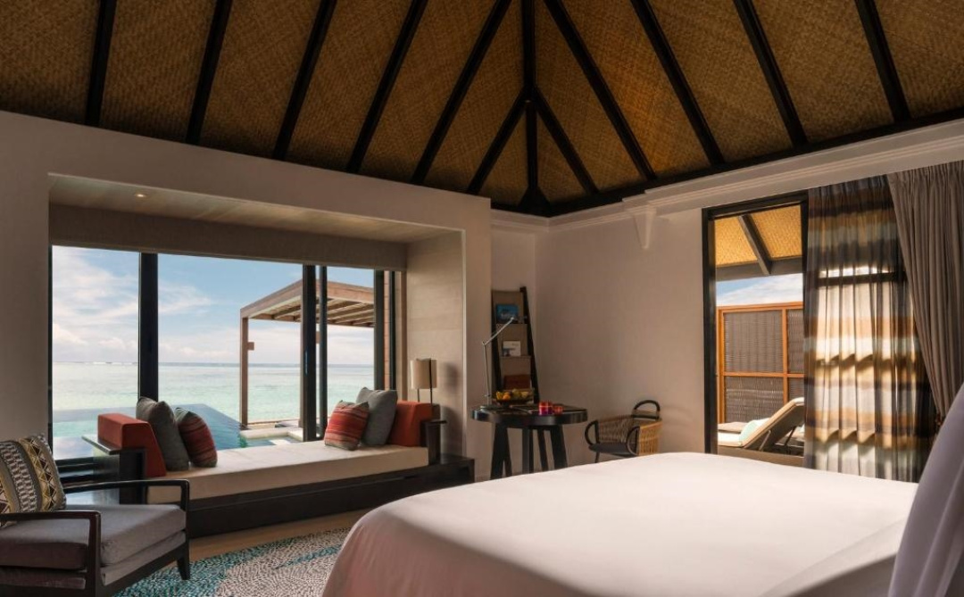 2 Bedrooms Sunrise Water Suite