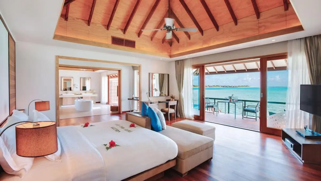 Hideaway Beach Resort & Spa — a room