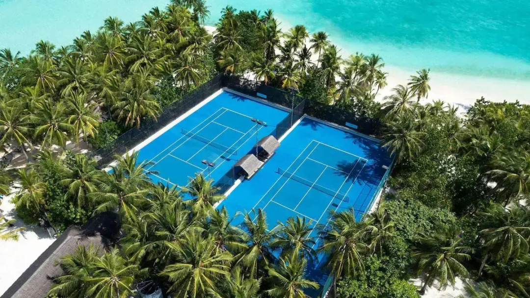 One&Only Reethi Rah — the pool