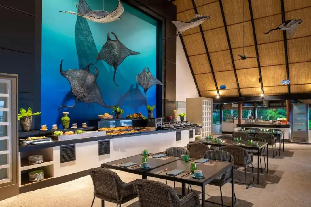 Dhawa Ihuru — dining