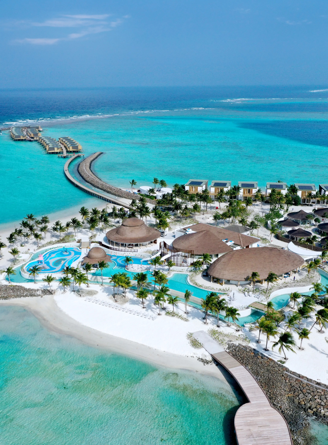 Centara Mirage Lagoon Maldives — the beach