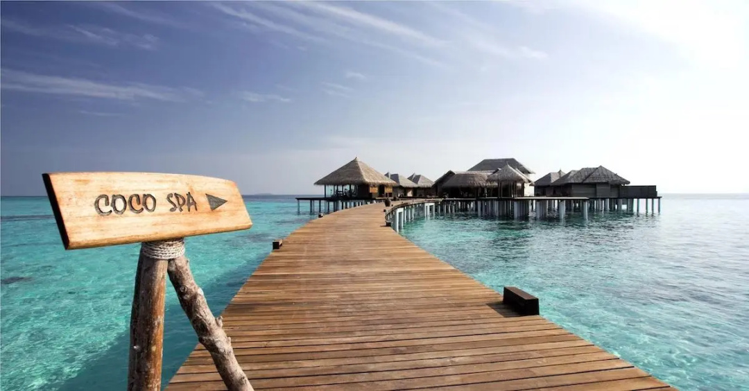 Coco Bodu Hithi Resort