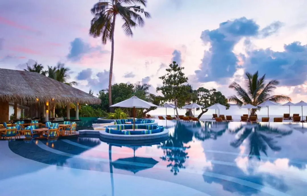 Six Senses Laamu — the pool