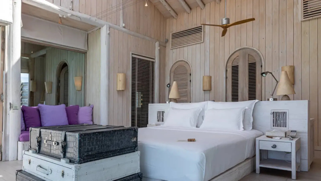 1 Bedroom Water with Slide Retreat