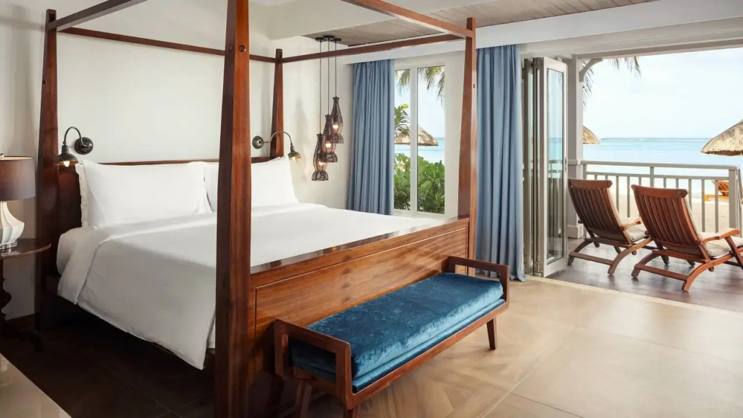 Peninsula Beach Access Double Suite
