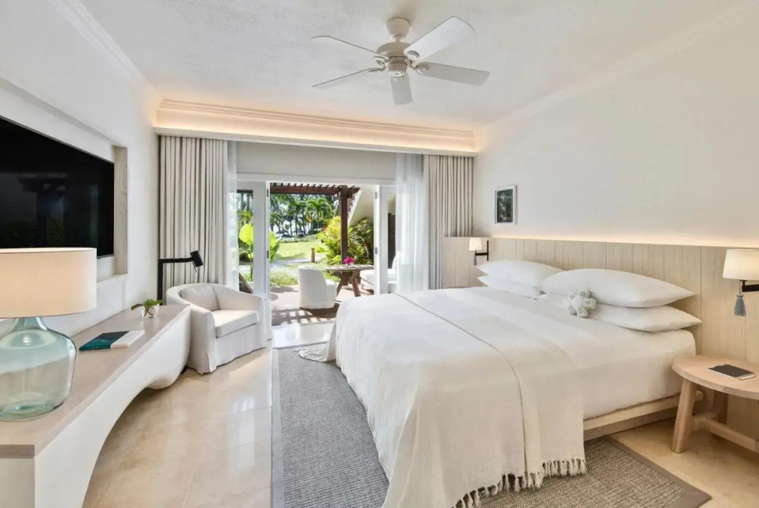 LUX* Le Morne — a room