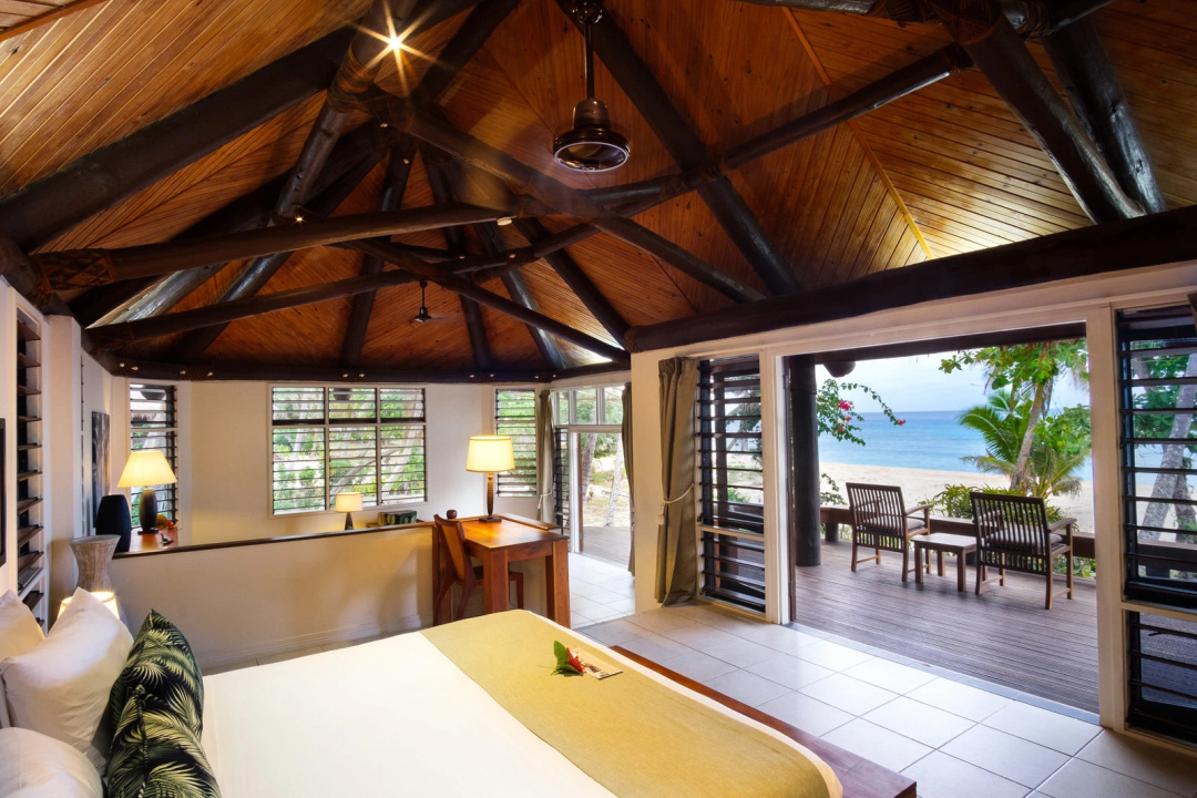 Deluxe Bure beachfront
