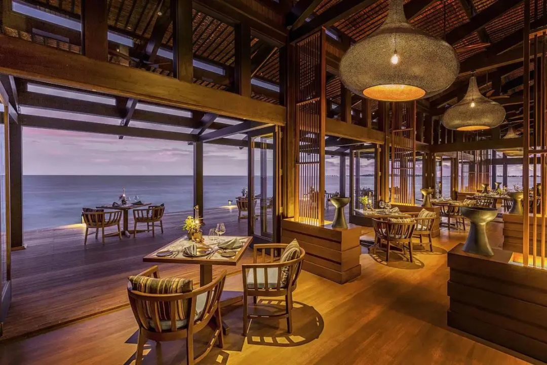 Kudadoo Maldives Private Island — dining