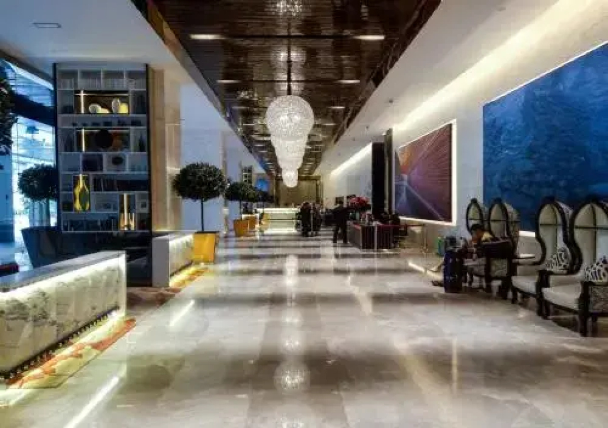 the face suite platinum twin towers