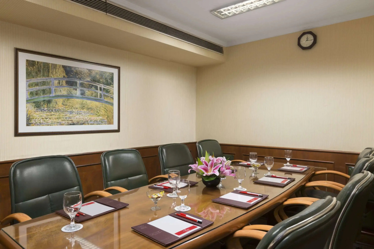 Ramada Plaza by Wyndham Palm Grove