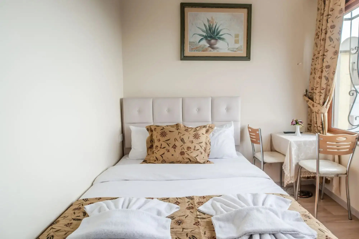 Camelot Apartment