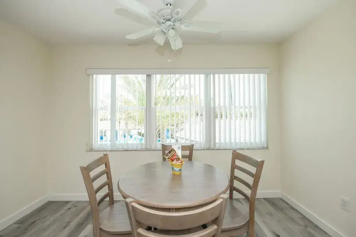 Siesta Key Beach Resort and Suites