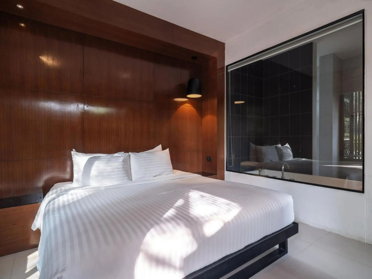 Sunshine Paradise Resort