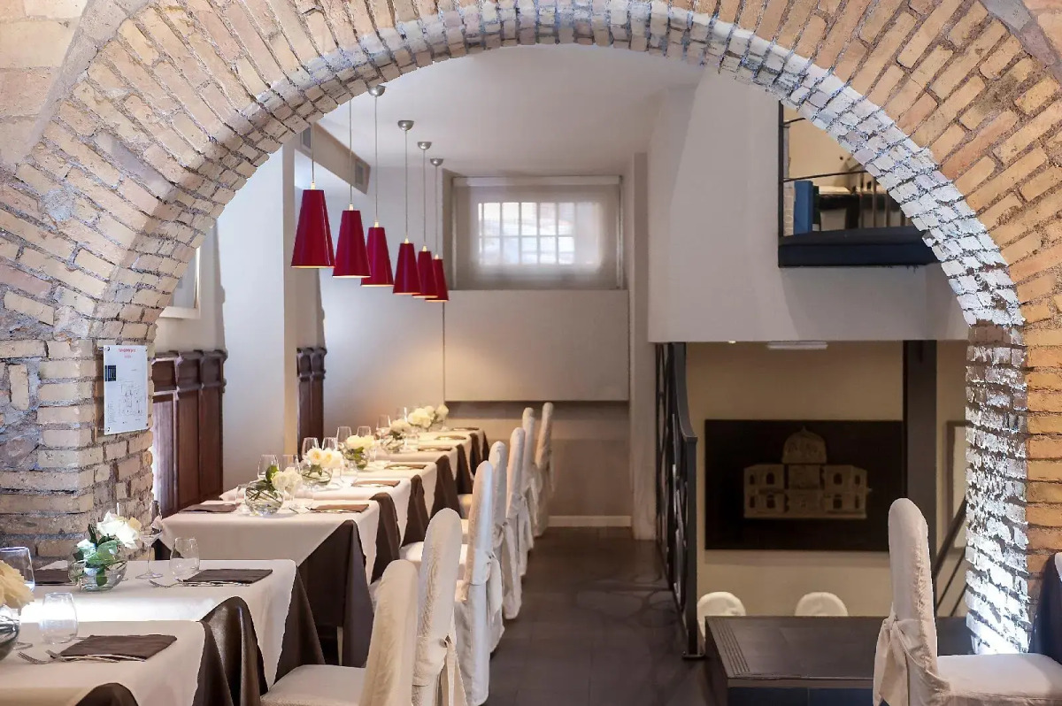 Metropolis - Hotel di Charme