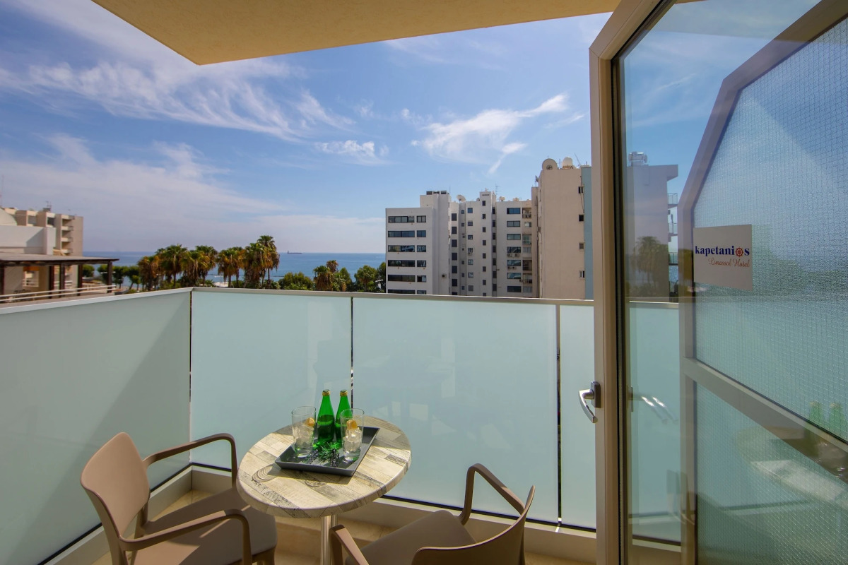 Kapetanios Limassol Hotel