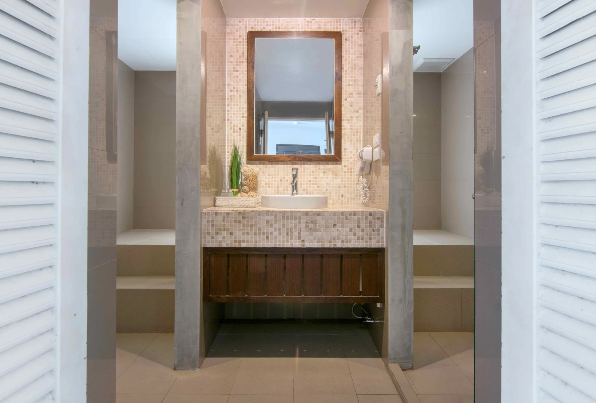 The Phoenix Hotel Bangkok