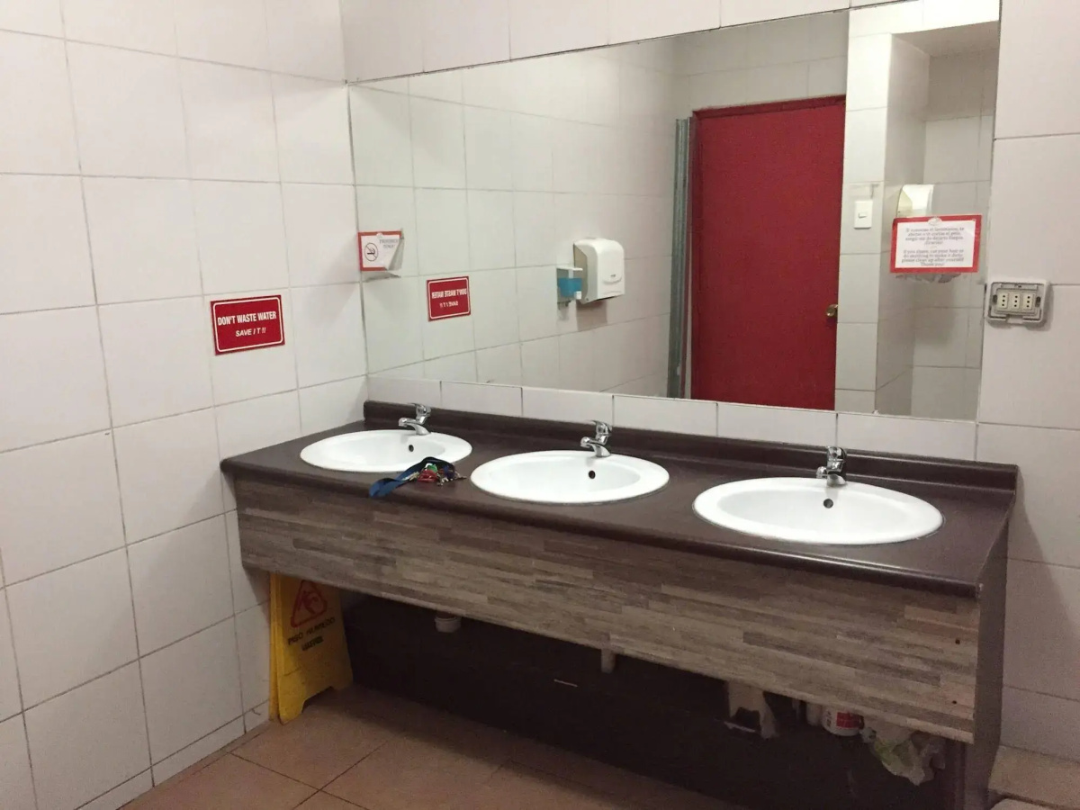 Travellers Place Hostel