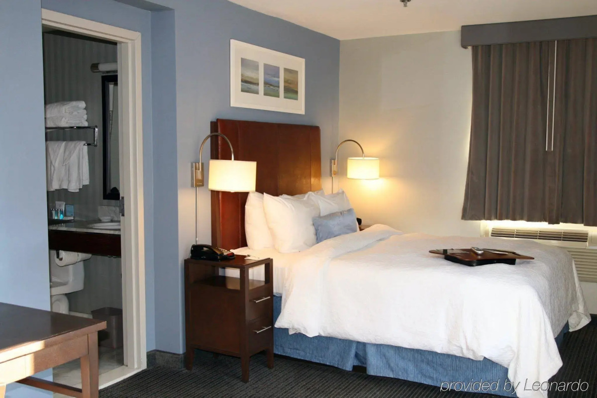 Hampton Inn Seaport Financial District