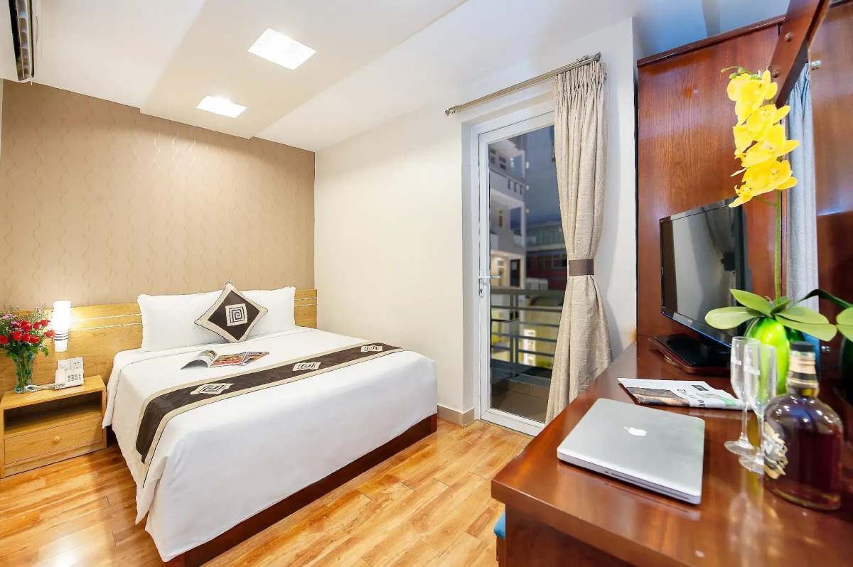 Eden Garden Hotel
