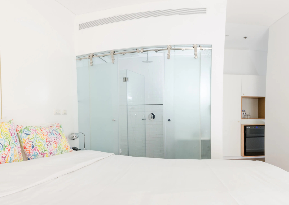 Sea Side by Zvieli Hotels