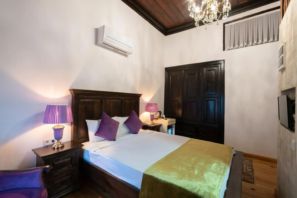 Cedrus Hotel
