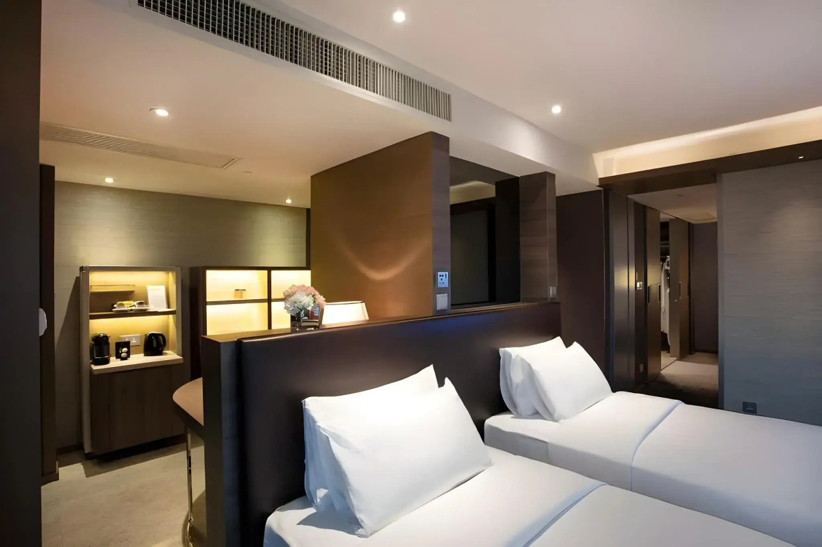 Royal Plaza Hotel