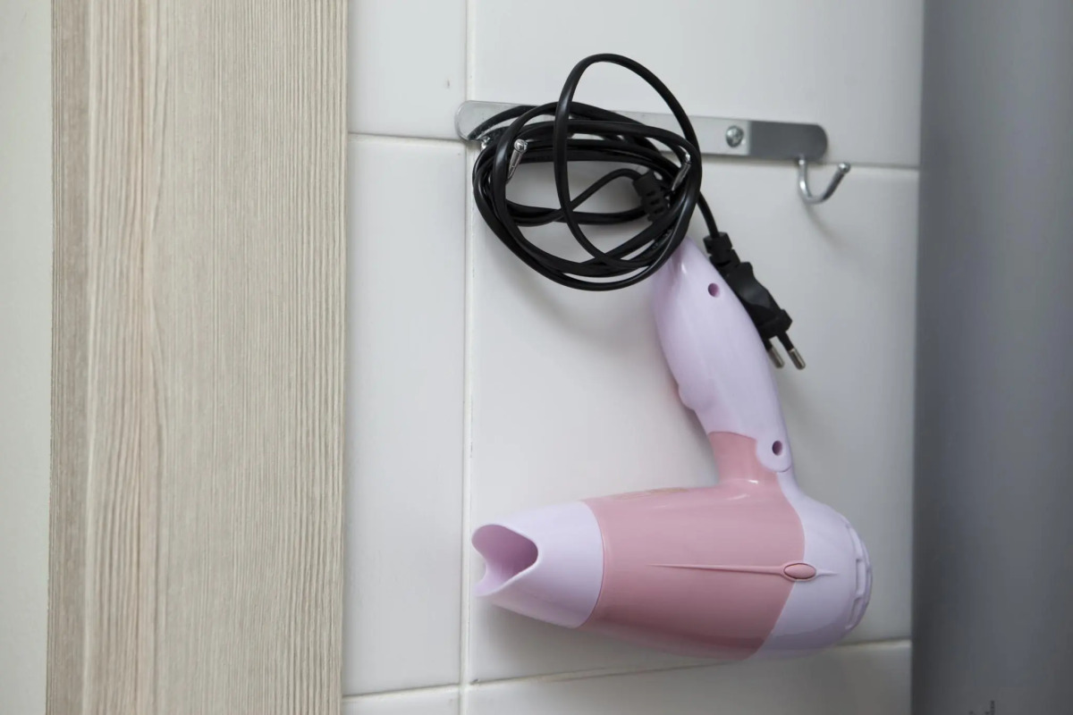 Диван и Чемодан на ул. Серафимовича, 1/4