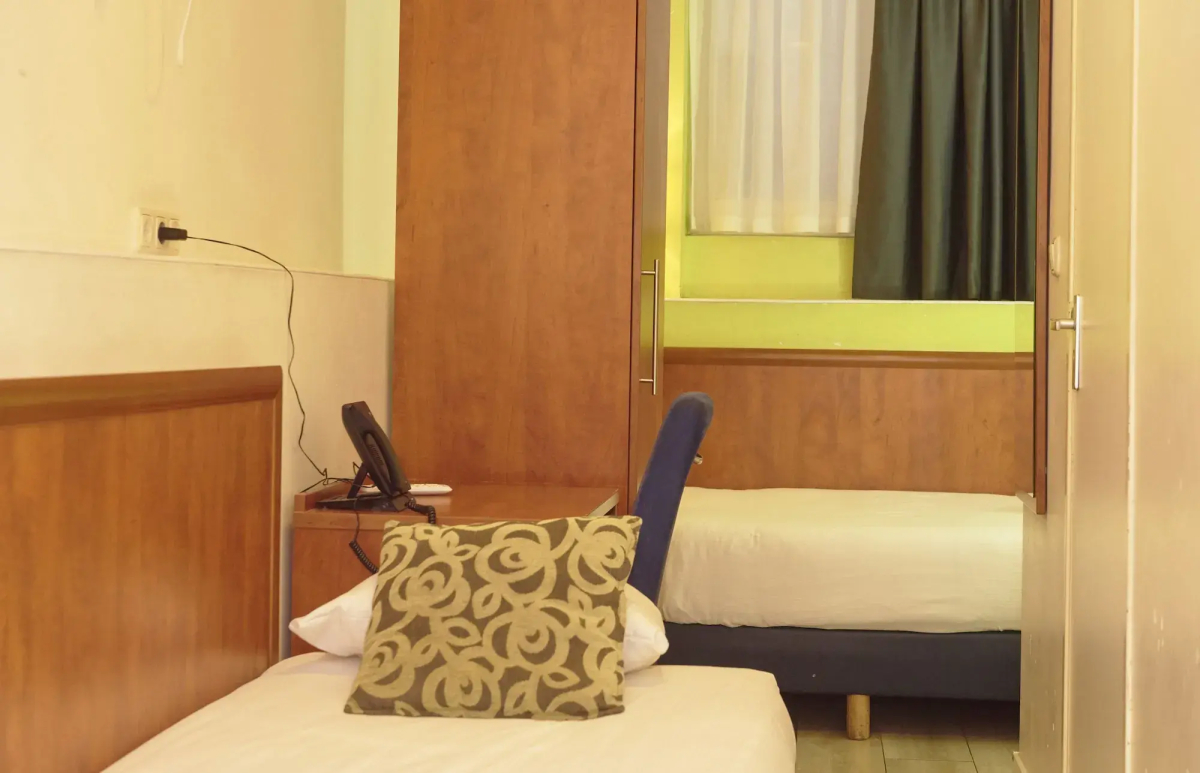 Townhouse Hotel