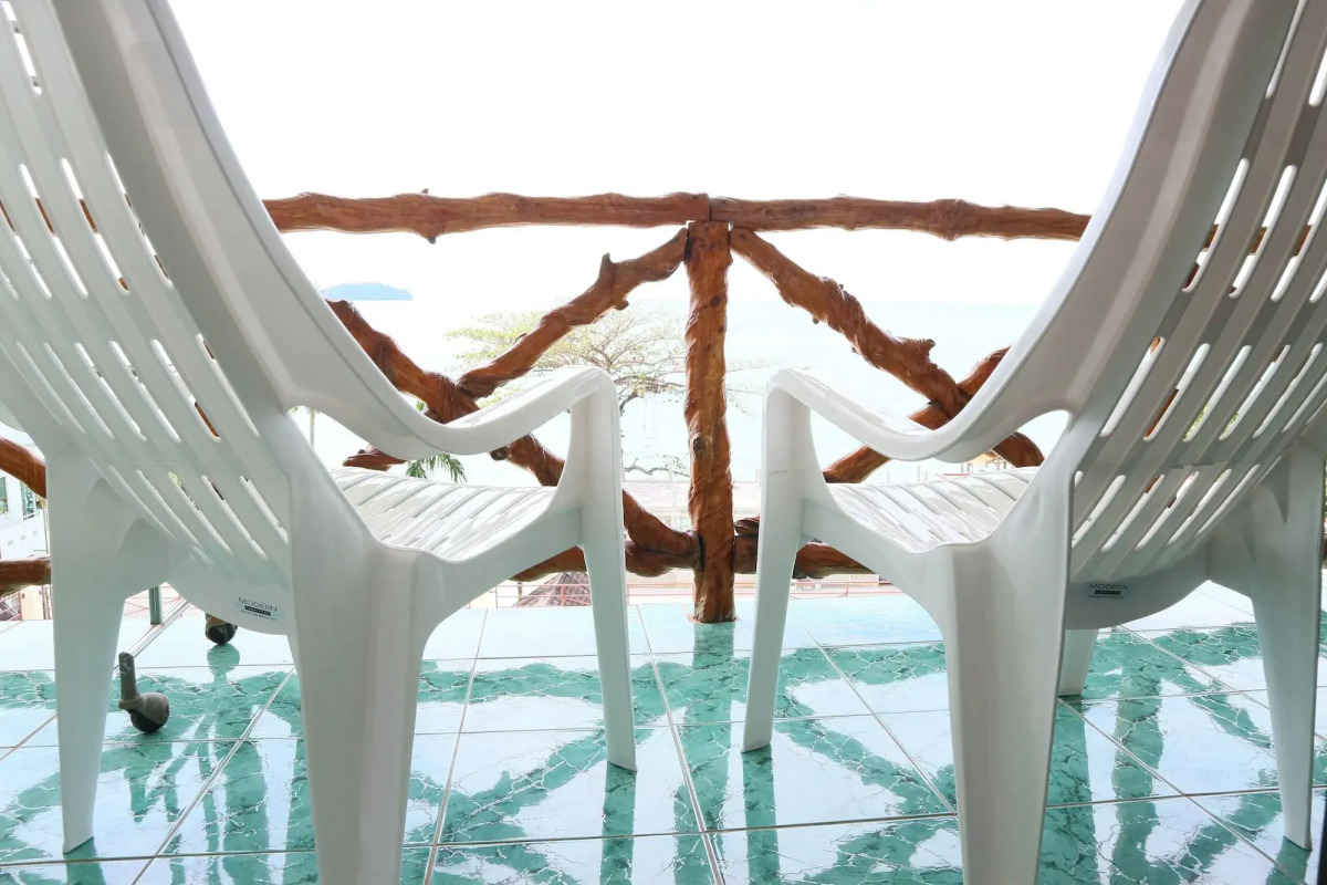 Mam Kai Bae Beach Resort