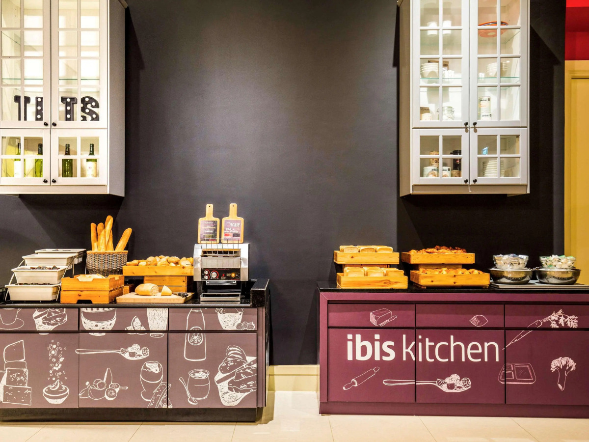 Отель ibis Deira Creekside Dubai