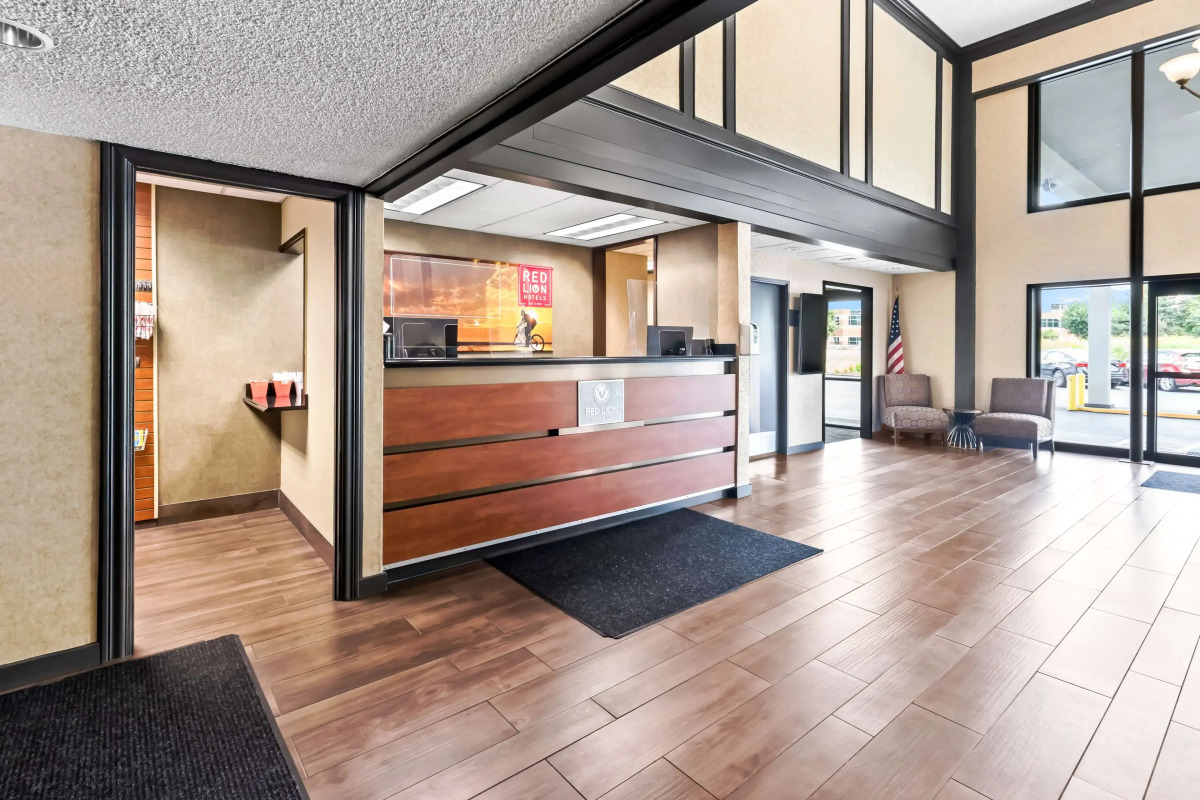 Red Lion Hotel Portland Airport