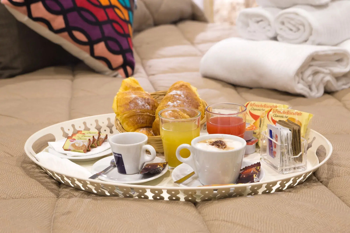 Le 4 Stagioni Dante H Napoli Centro