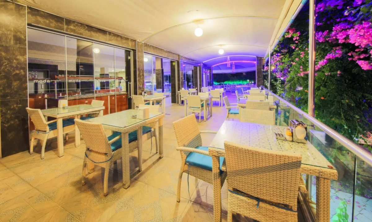Moda Beach Hotel