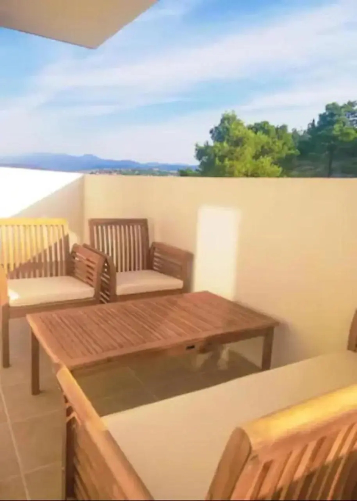 Apartments at Ljubovic Hill Park