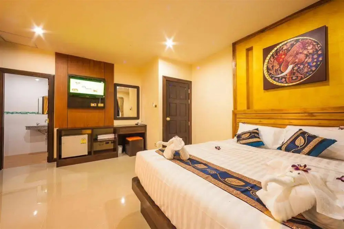 Million Patong Beach Resort