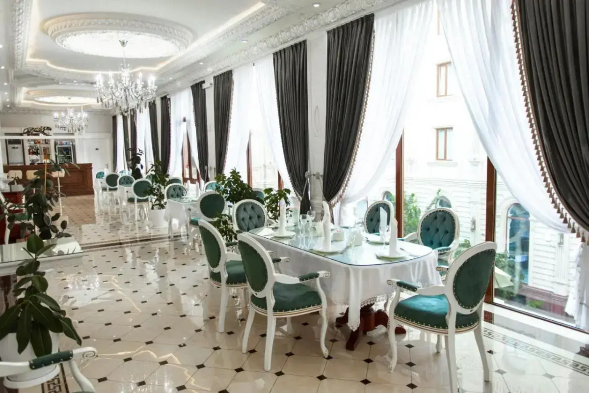 Konstantin Plaza (Константин Плаза)