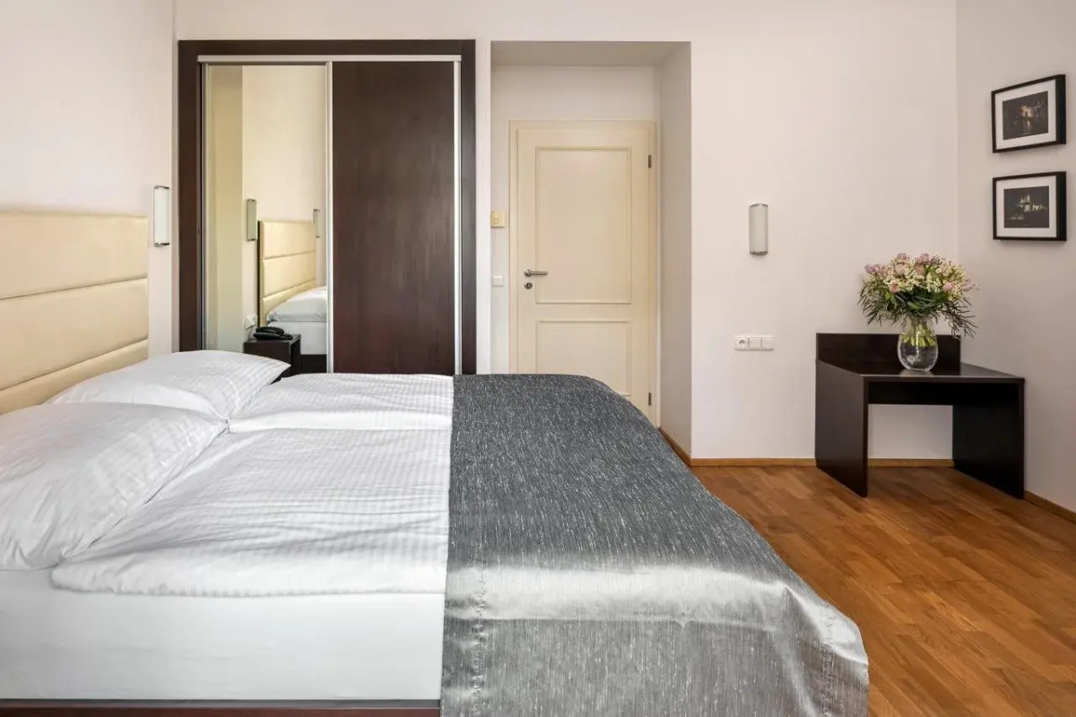 Hotel Unique