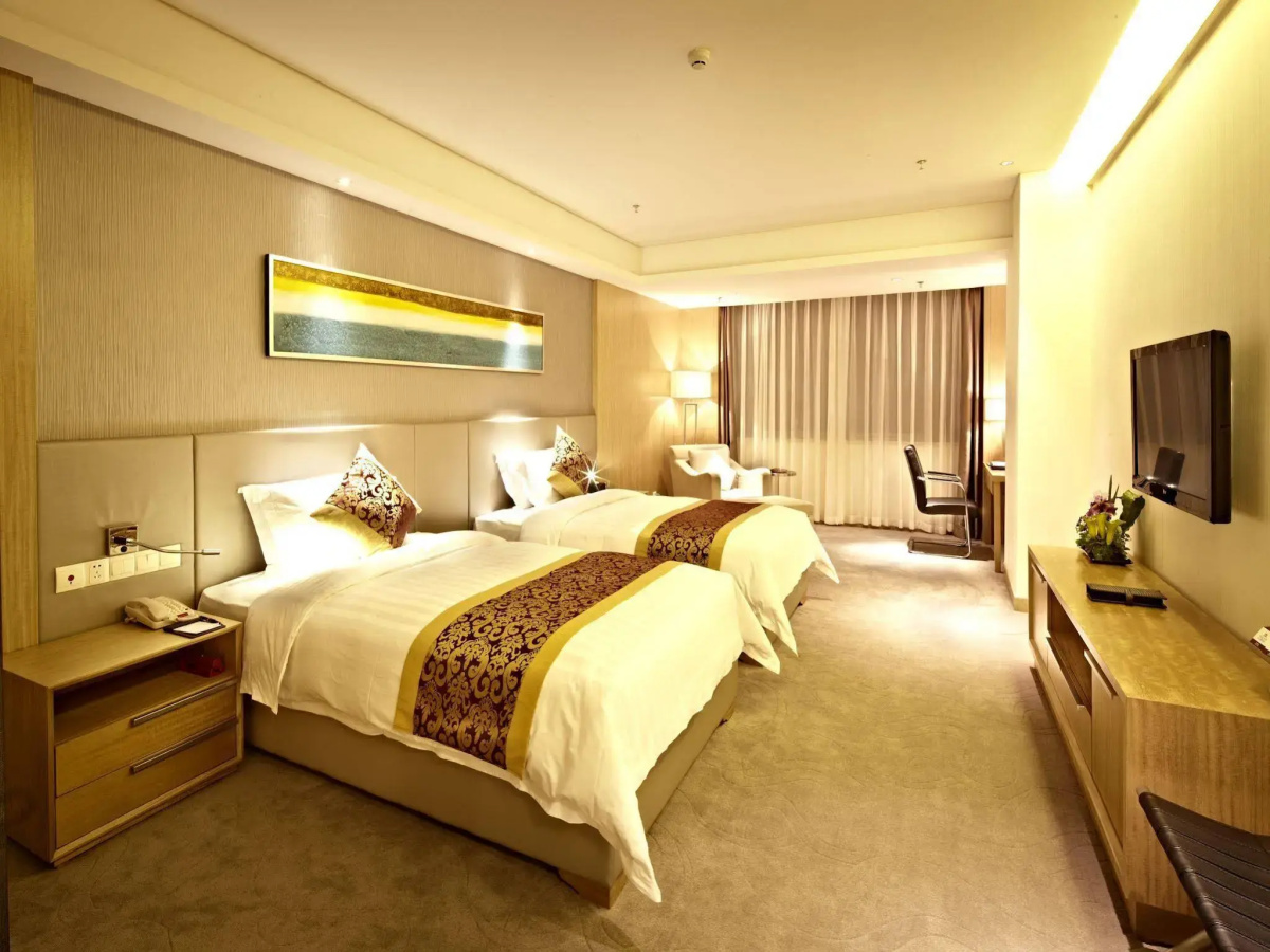 Guangzhou Pearl River International Hotel （Yijing Lu Metro Station）