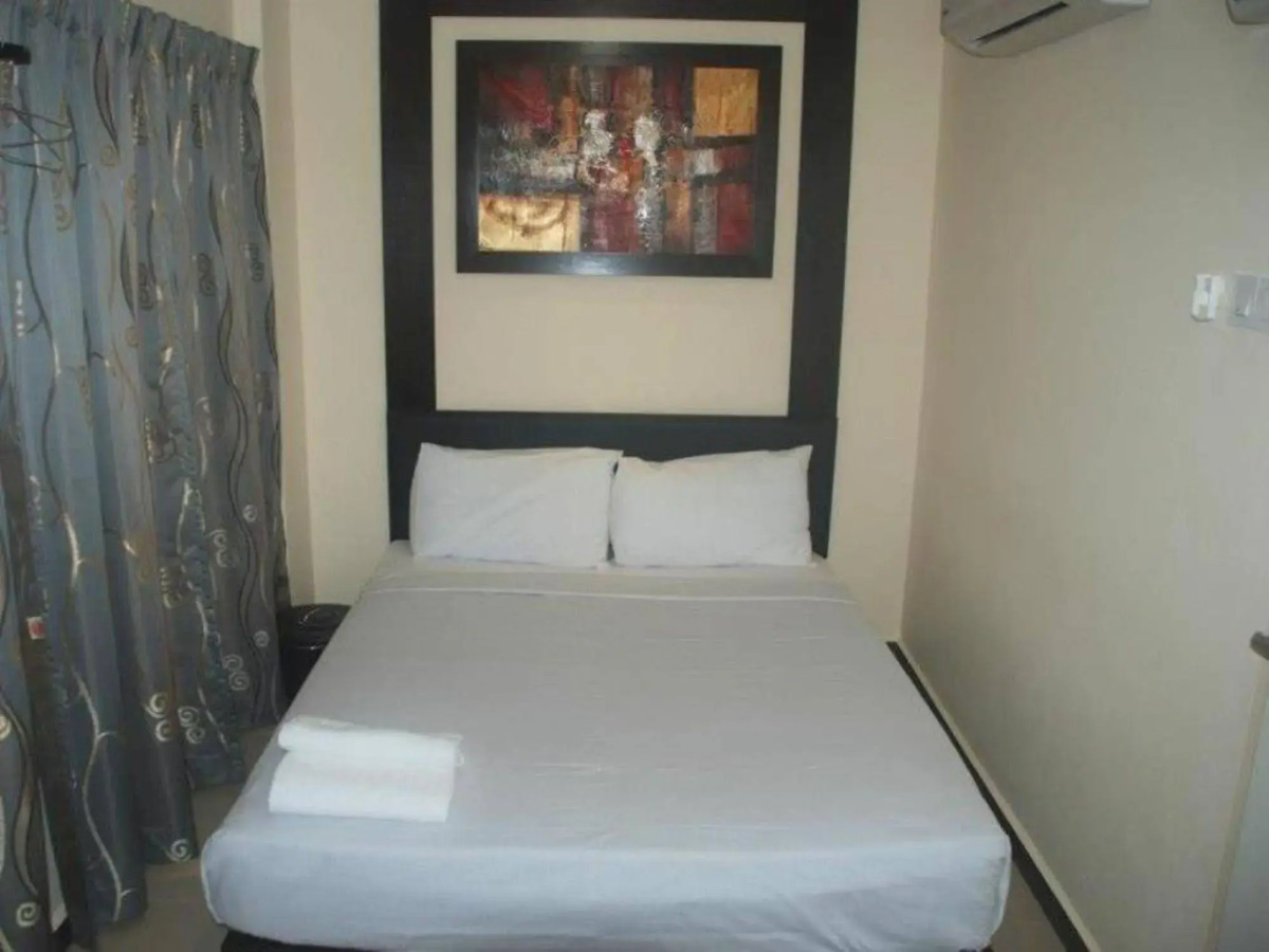 OYO 124 Hotel Seniman Sentul (Sanitized Stay)