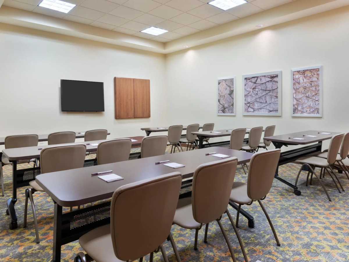 Staybridge Suites Miami International Airport by IHG